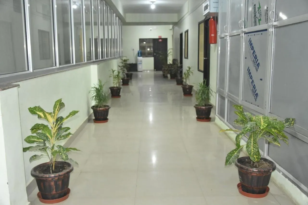 Hotel Yug Residency Benares 3*,
